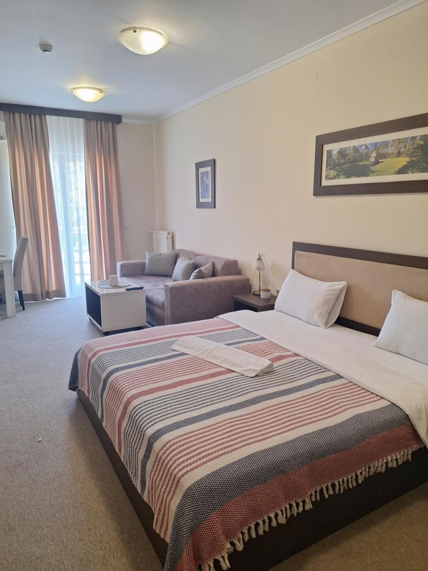 Garni Hotel Ema Kragujevac Eksteriør bilde