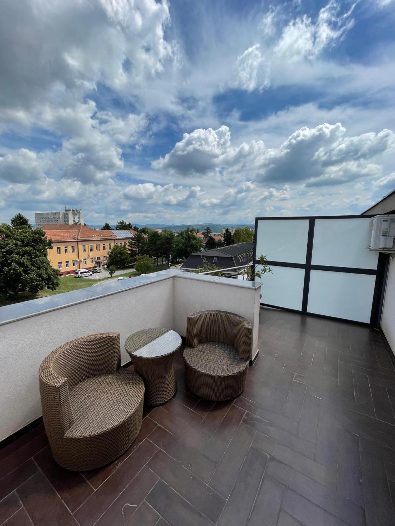Garni Hotel Ema Kragujevac Eksteriør bilde